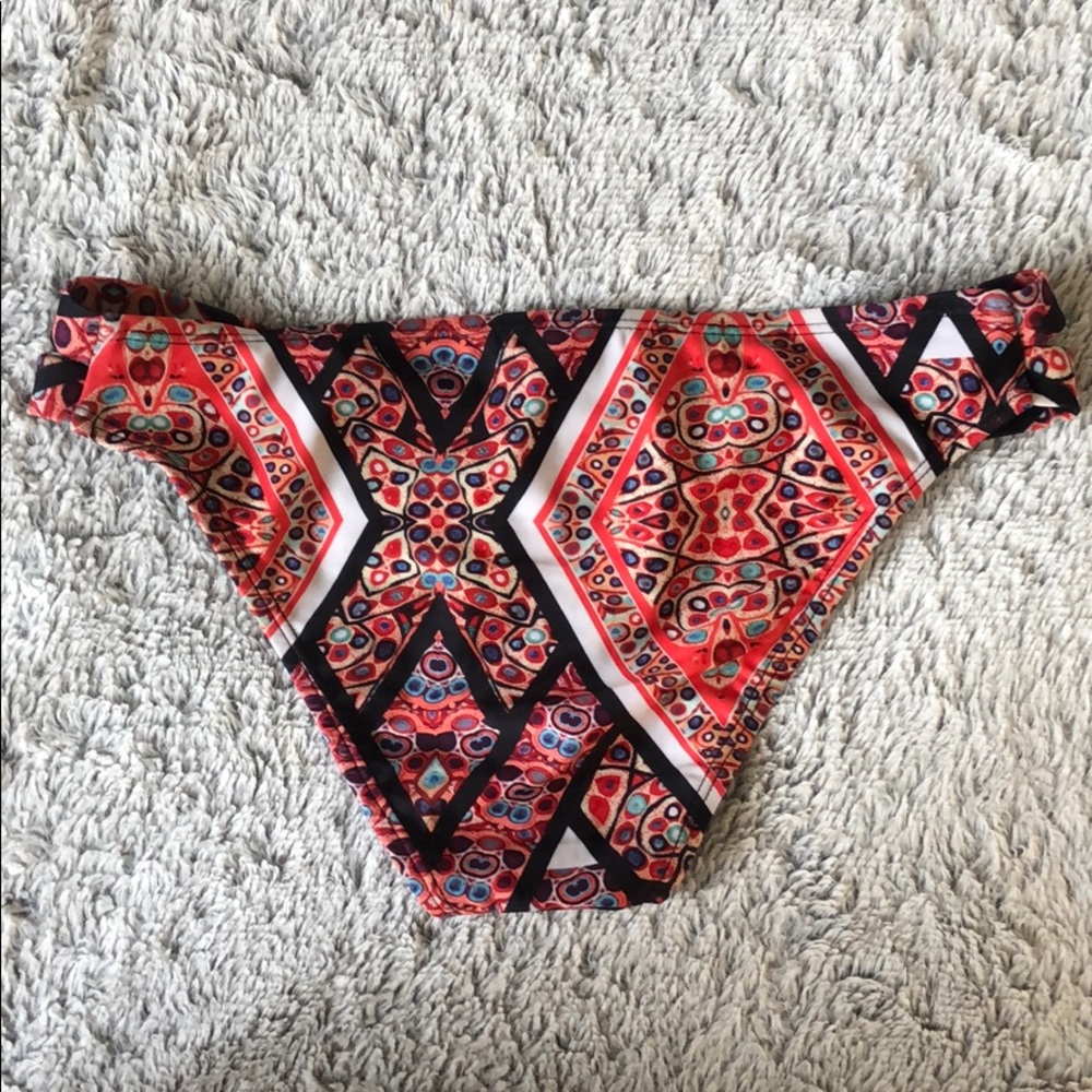 Multi colored bikini - Picture 2 of 3